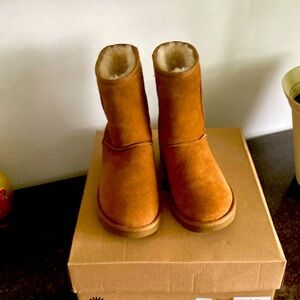 Chestnut colored Ugg boots